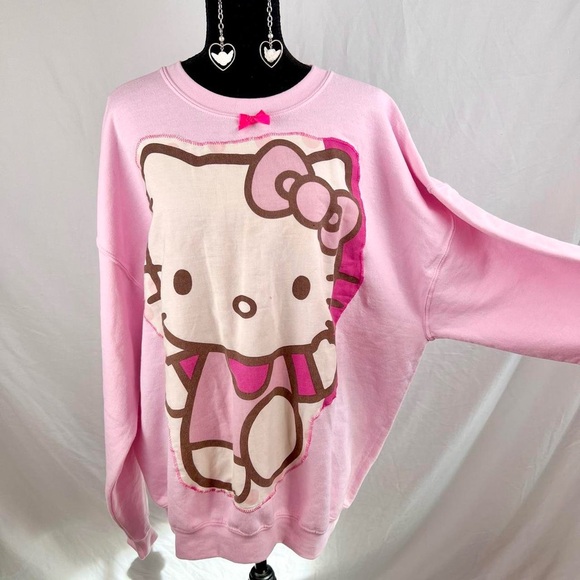 Handmade reworked Hello Kitty crewneck sweatshirt size XL - Picture 3 of 4